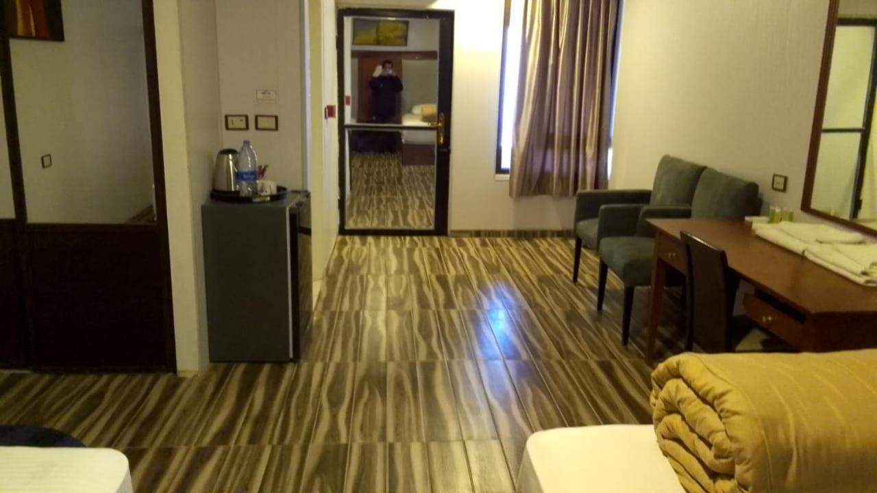 Al Namteh Lodge Abil Bagian luar foto